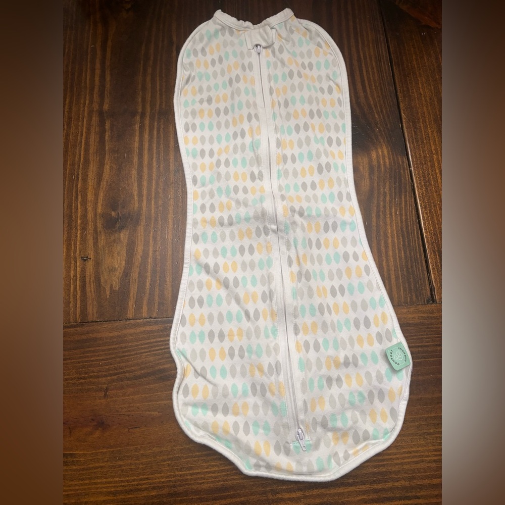 Comfort & Harmony Woombie Peanut Swaddle